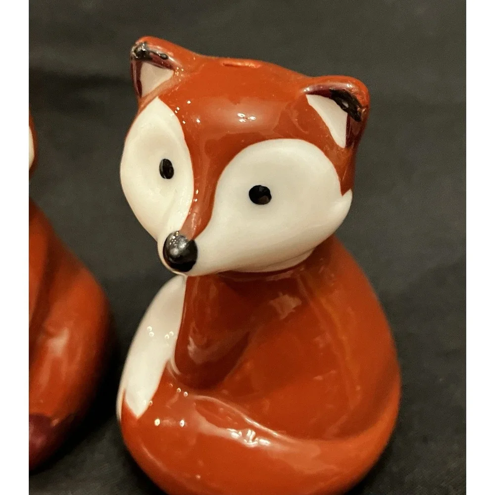 Foxy Sweetheart Brown Fox Couple Salt & Pepper Shakers Glossy Kitchen Decor